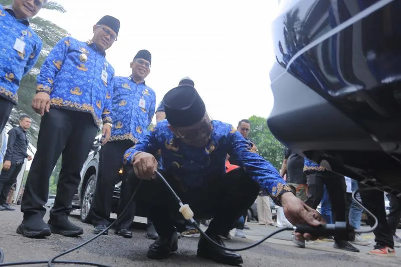 Pemkot Jalin Kerja Sama dengan Tangcity Mall, Kendaraan Lolos Uji Emisi Dapat Parkir Khusus