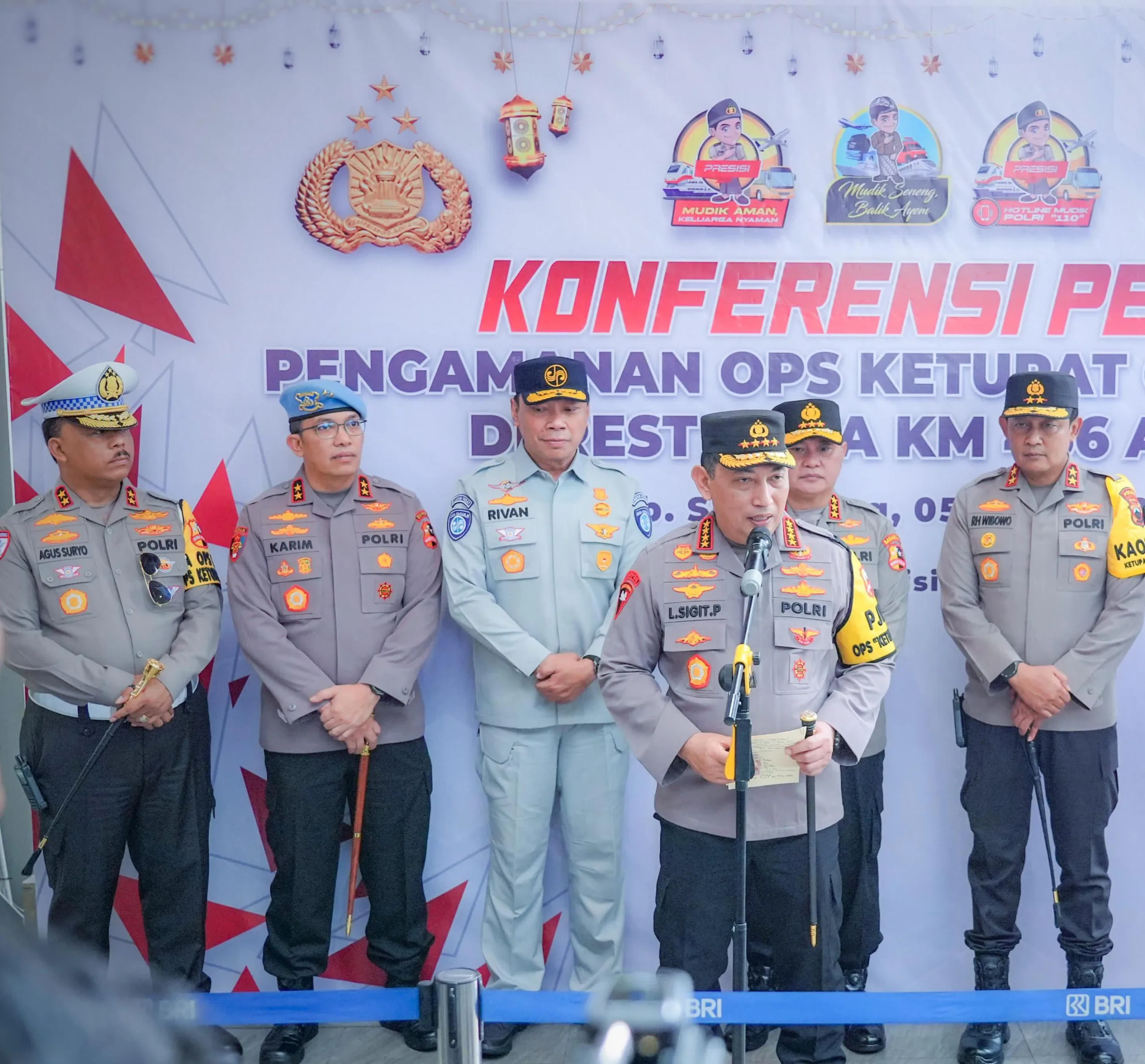Direktur Utama PT Jasa Raharja Dampingi Kapolri Meninjau Rest Area KM 456A dan Stasiun Tawang