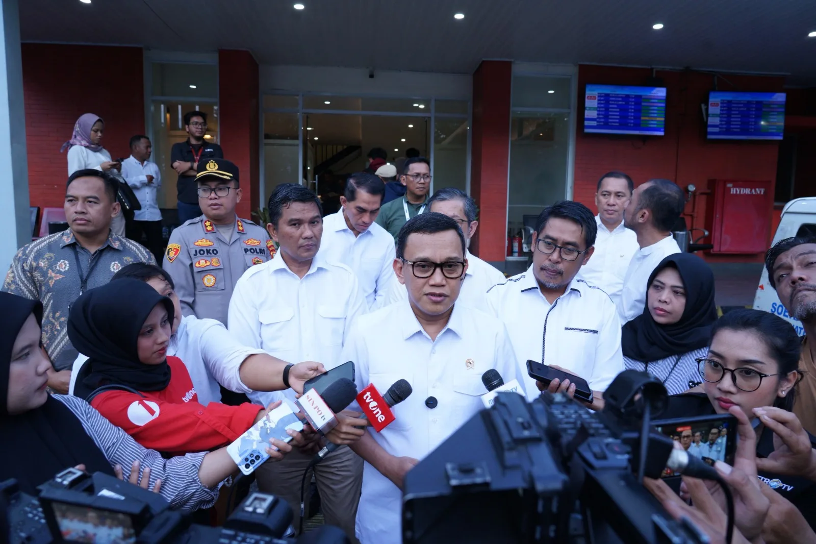 Hadir Bagi Pekerja Migran Indonesia: BPJS Ketenagakerjaan Serahkan Santunan JKM Kepada Keluarga PMI Musthakfirin