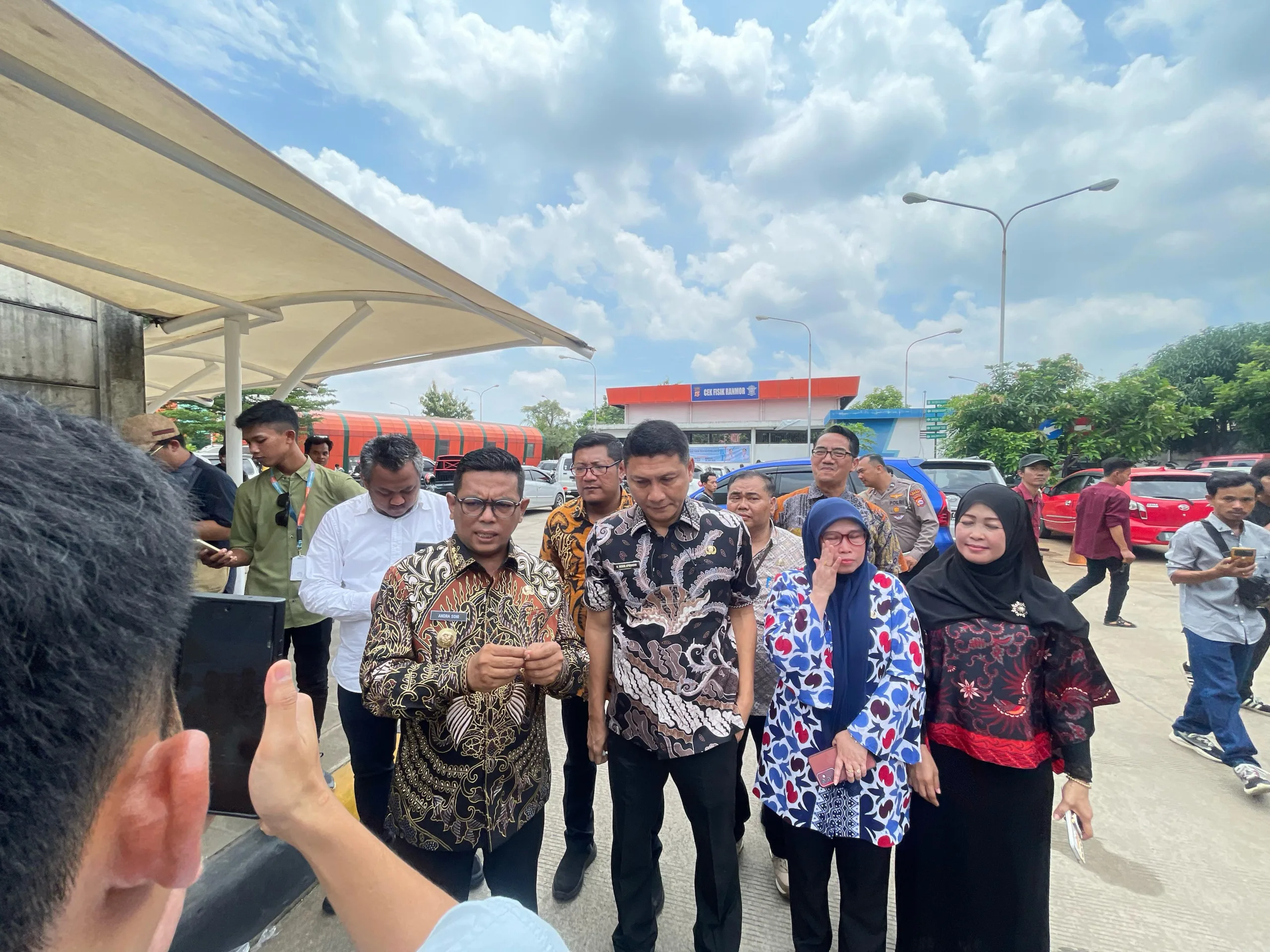 Gubernur Banten Apresiasi Antusiasme Masyarakat Ikuti Program Pembebasan Tunggakan Pajak Kendaraan Bermotor