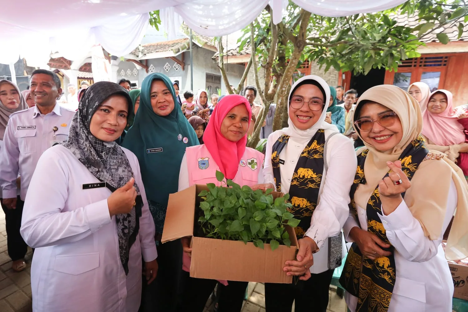 Ketua TP Posyandu Provinsi Banten Tinawati Andra Soni Tuntaskan Peninjauan Transformasi New Posyandu di Kabupaten Pandeglang