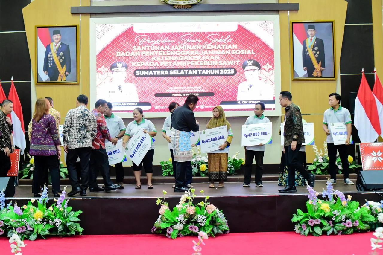 BPJS Ketenagakerjaan Serahkan Santunan ke 9 Ahli Waris Sawit Provinsi Sumsel