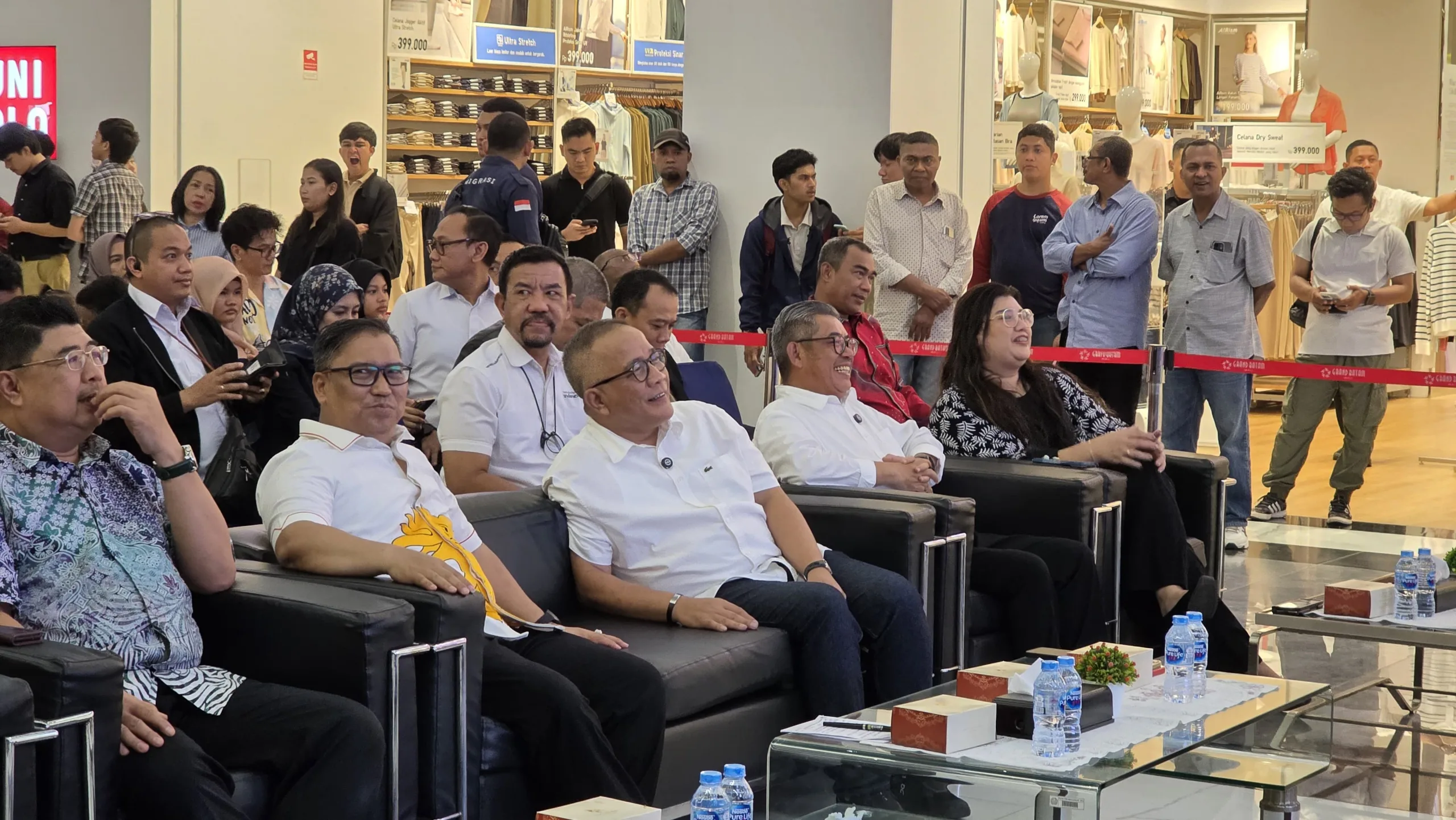 Kantor Imigrasi Tanjung Balai Karimun Bersinergi dengan Kantor Imigrasi di Kepulauan Riau Berikan Layanan Eazy 1000 Passport