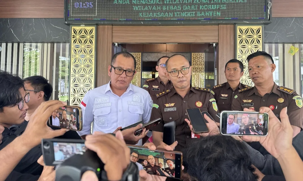 Dalami Kaitan Keterlibatan Pihak Lain dalam Pengelolaan Sampah DLHK Tangsel, Tim Penyidik Kejati Banten Periksa 2 Tersangka