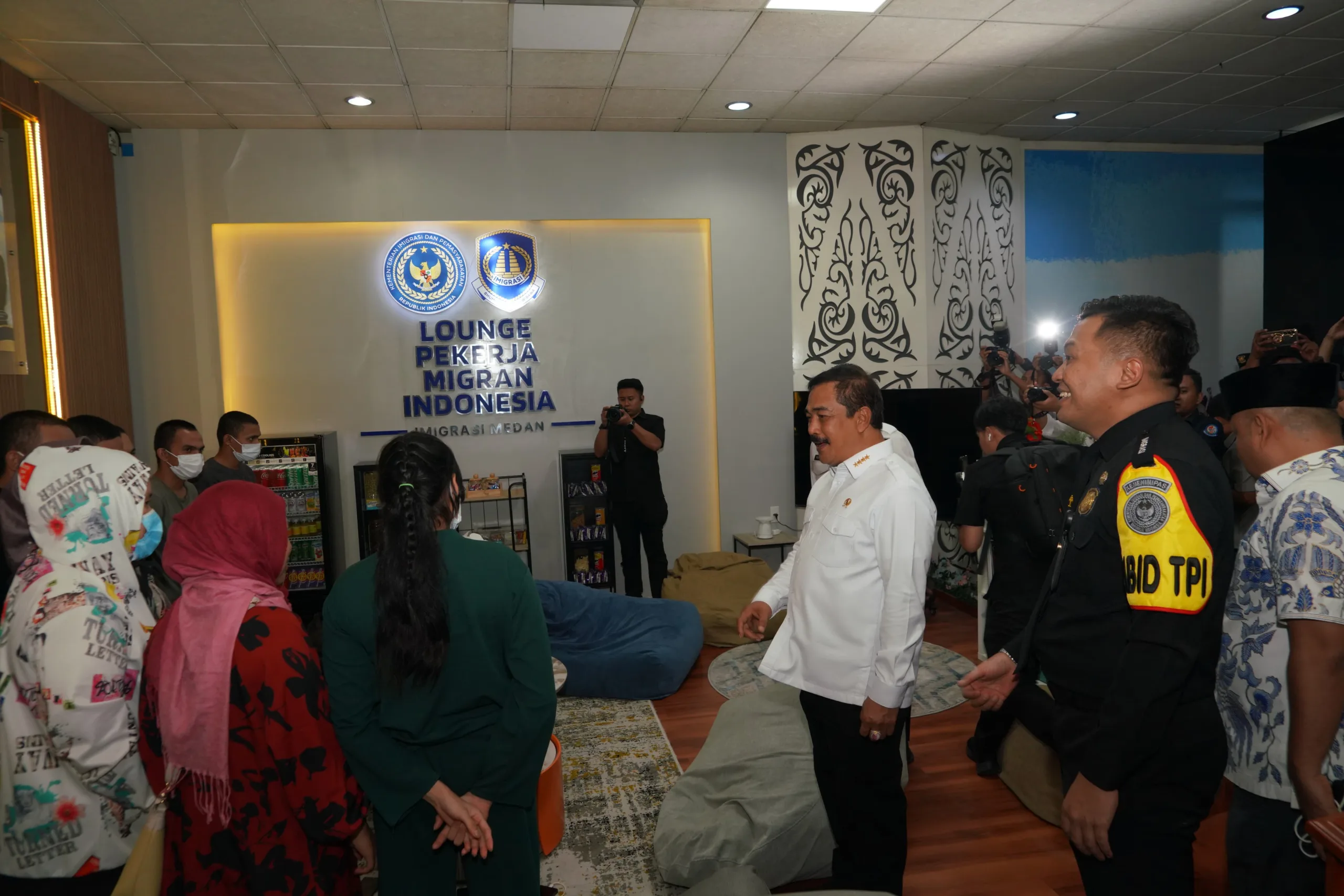 Menteri Imipas Resmikan 30 Unit Autogate di Bandara Kualanamu