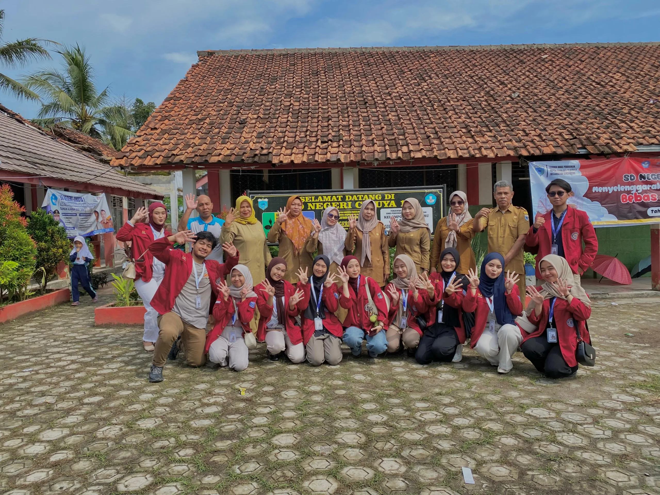 KKM Kelompok 44 Universitas Bina Bangsa dan SDN 1 Cikuya Bersatu : Sinergi Melahirkan Bintang Masa Depan