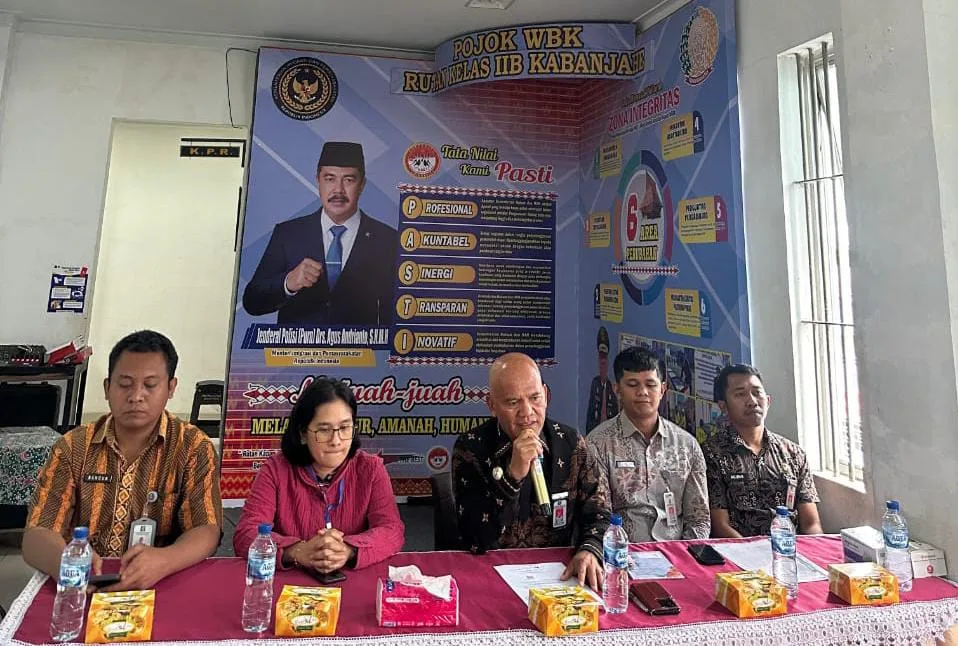 Kolaborasi Dengan BNN Kabupaten Karo..!!! Rutan Kabanjahe Gelar Tes Urine, Pegawai dan Warga Binaan Ikut Berpartisipasi