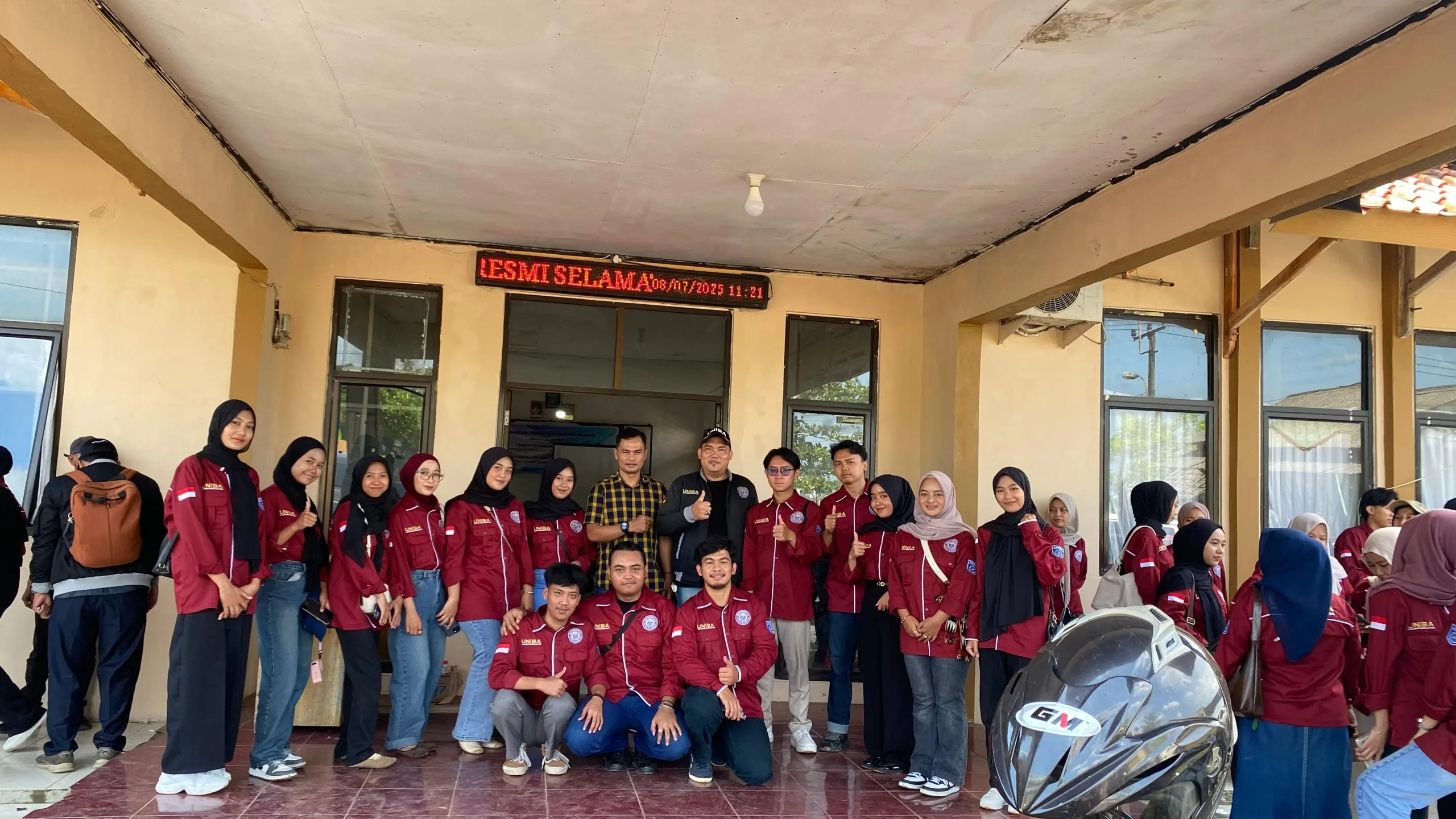 Penerimaan Mahasiswa Peserta Kkm 2025 Universitas Bina Bangsa Kelompok 44 Di Desa Cikuya