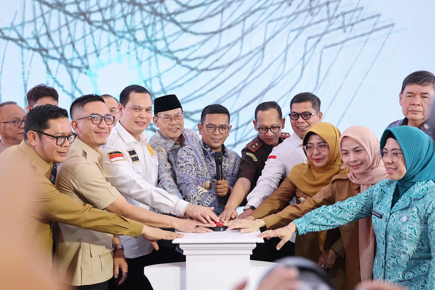 Resmikan Grha Bank Banten, Gubernur Banten: Bank Banten Harus Adil, Inklusif, dan Melayani Masyarakat