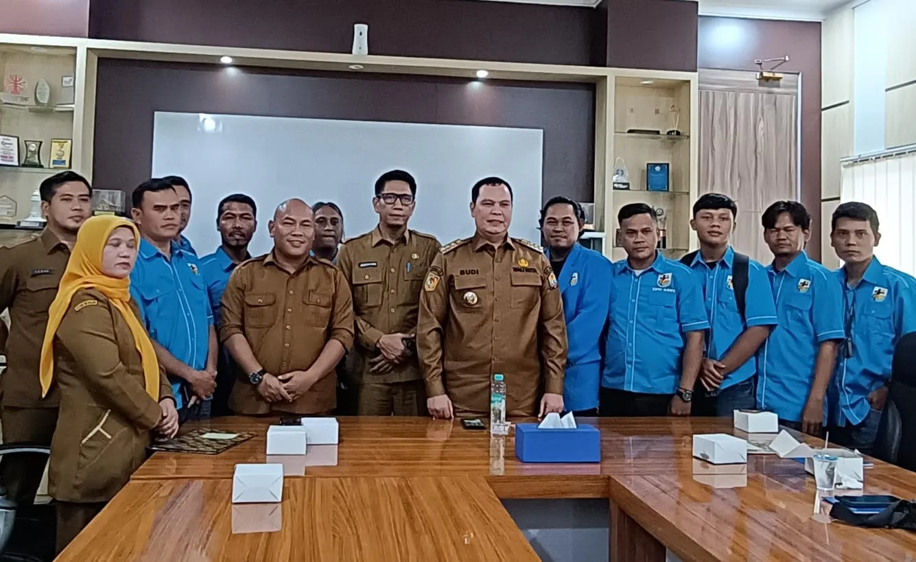 Walikota Serang Tugaskan Plt. Kadisporapar Segera Benahi dan satukan kembali KNPI