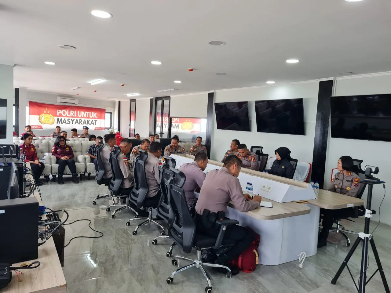 Bintek Pamwisata Polri Tingkatkan Keamanan Destinasi Labuan Bajo