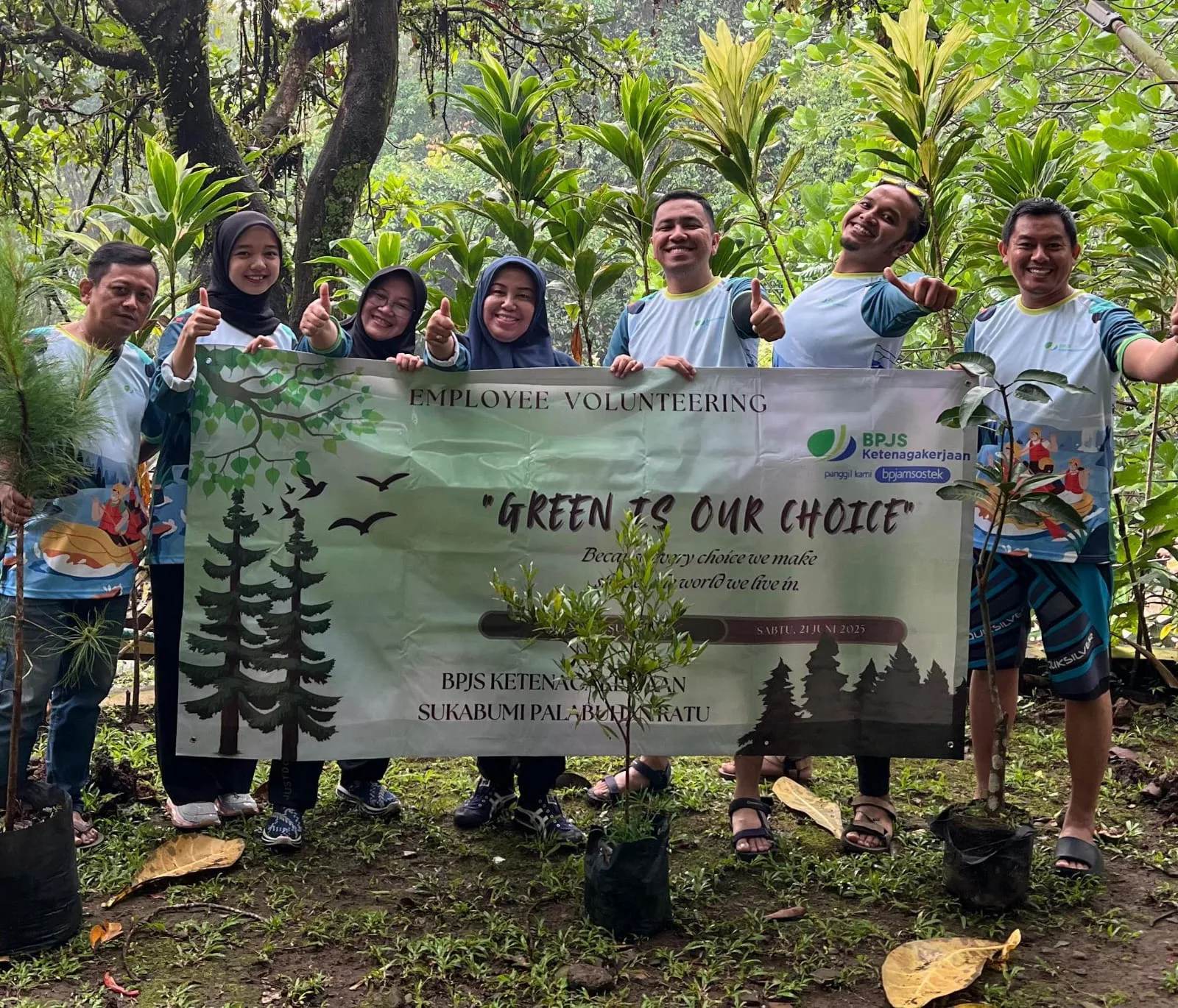 Melalui Employee Volunteering, BPJS Ketenagakerjaan Cabang Sukabumi Palabuhanratu Lakukan Penanaman Pohon Guna Melestarikan Alam
