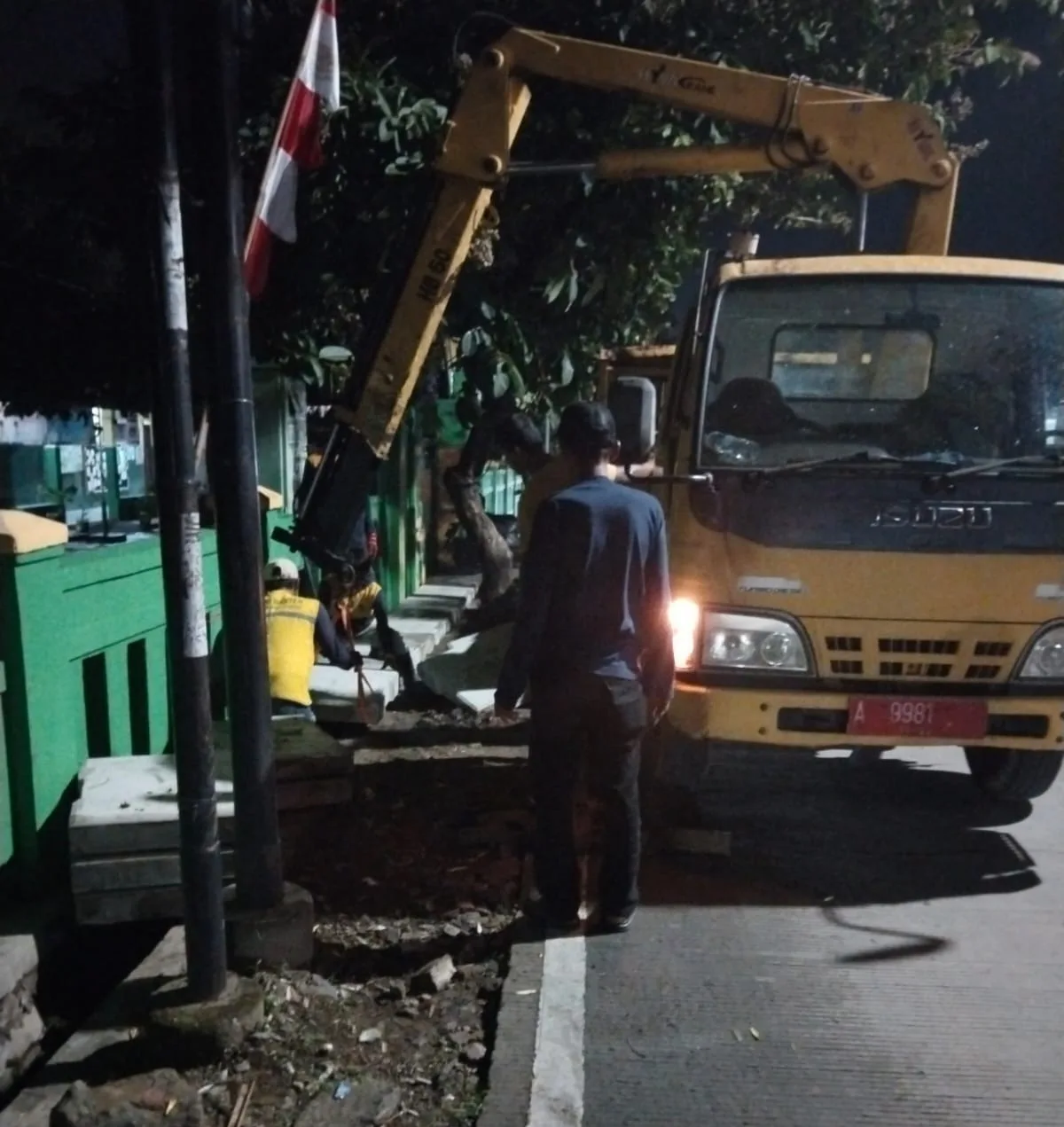 DPUPR Banten Pasang Plat Beton Demi Keselamatan Siswa SDN Sumber Agung