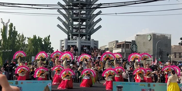 Kirab Budaya BC-FIFA 2025, Ribuan Warga Padati Jalanan Kota Cilegon