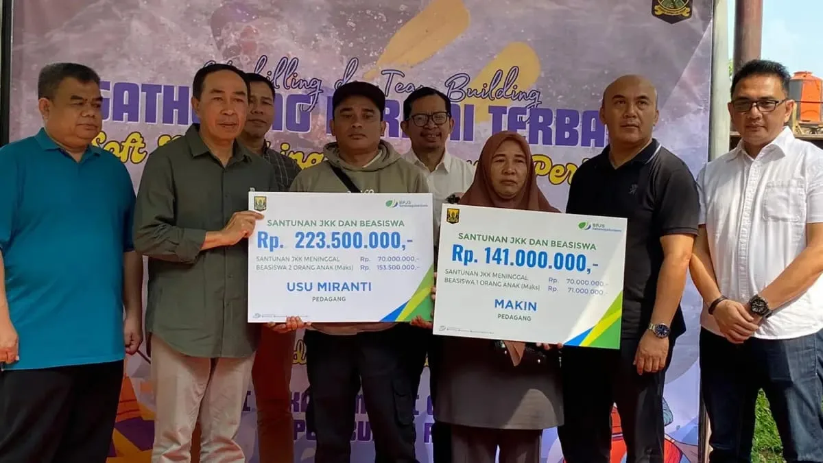 Bentuk Hadirnya Negara, Dua Pedagang di Kabupaten Sukabumi Terima Santunan JKK Meninggal Dunia