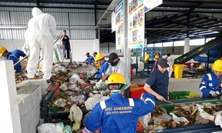 DLH Tangsel Dorong Kreativitas Masyarakat untuk Daur Ulang Sampah Rumah Tangga