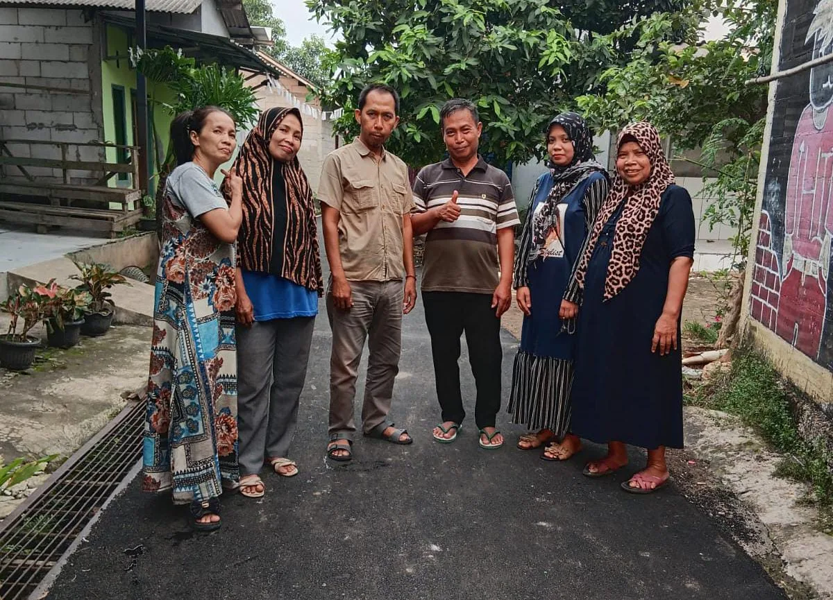 Pengaspalan Jalan Hotmix di Kampung Pabuaran Selesai, Warga Apresiasi Anggota Legislatif Fraksi Gerindra