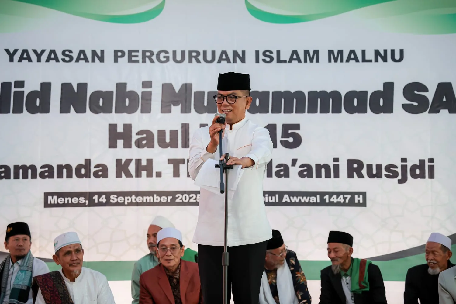 Maulid Bersama Ulama, Gubernur Banten Paparkan Komitmen Majukan Pendidikan Agama
